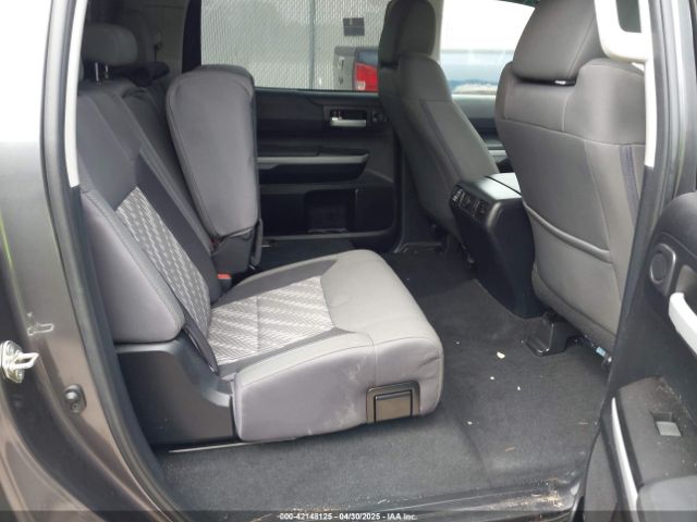 5TFDW5F12KX812164 Toyota Tundra Sr5 5.7l V8