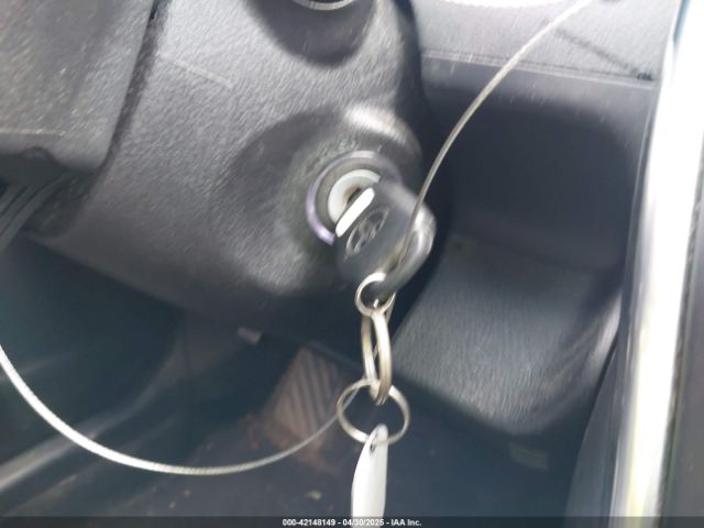 4T1BF1FK6HU630935 Toyota CAMRY LE