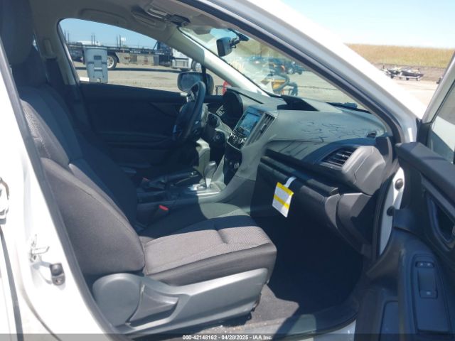 4S3GTAV65M3710461 Subaru Impreza Premium 5-door