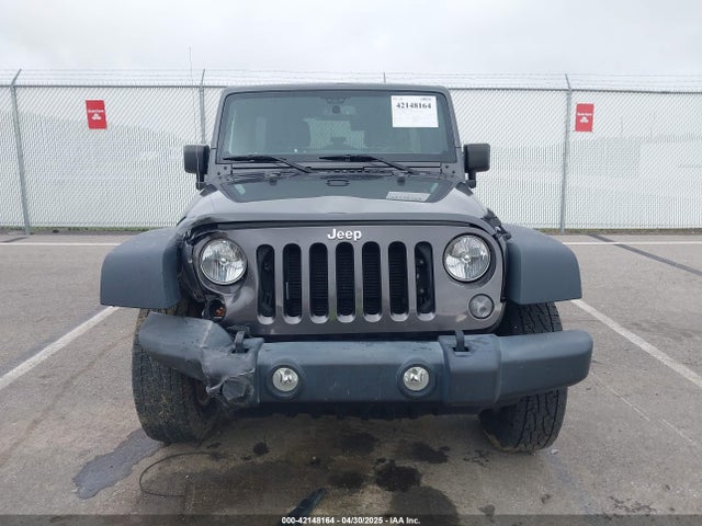 1C4BJWDG2JL827322 Jeep Wrangler Jk Unlimited Sport S 4x4