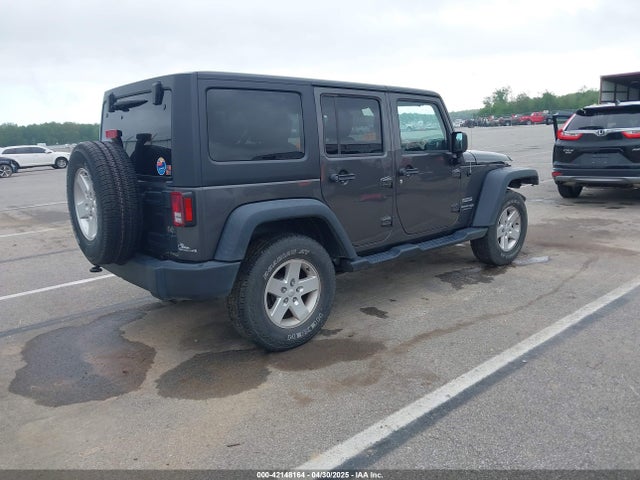 1C4BJWDG2JL827322 Jeep Wrangler Jk Unlimited Sport S 4x4