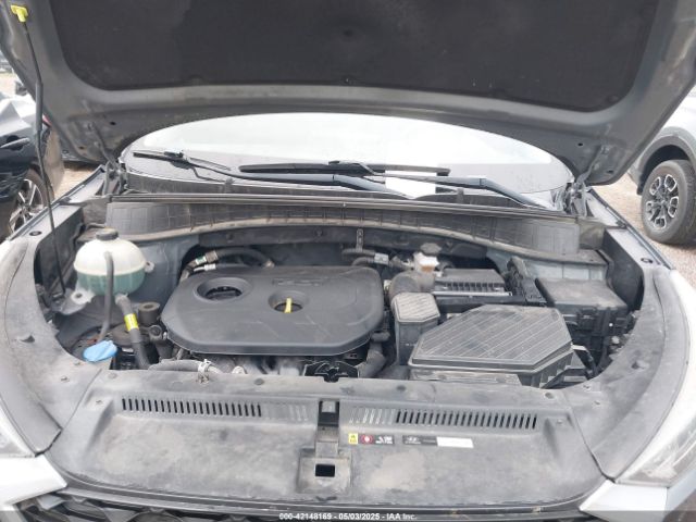 KM8J2CA41KU909275 Hyundai TUCSON SE
