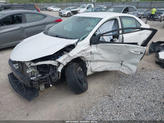 5YFBURHE8JP788860 Toyota COROLLA LE