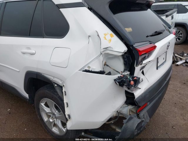 2T3W1RFV8KW030117 Toyota Rav4 Xle