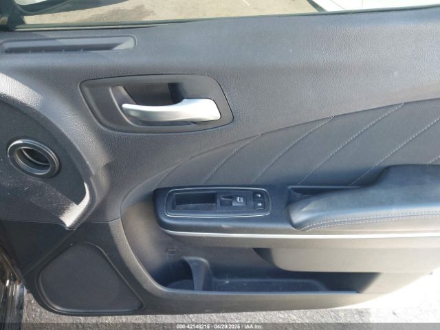 2019 DODGE CHARGER 2C3CDXBG8KH550151 Photo 4