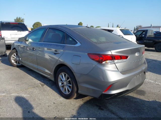 2018 HYUNDAI SONATA 5NPE24AF9JH623745 Photo 2