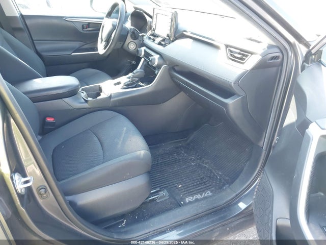 2T3G1RFV9LW089456 Toyota RAV4 LE