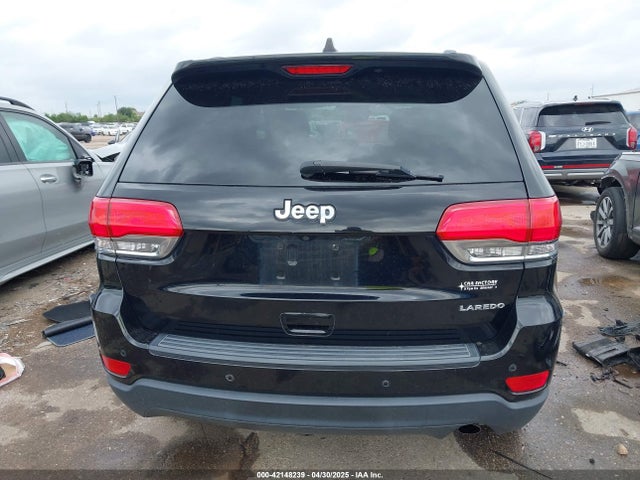 1C4RJEAG3HC647337 Jeep Grand Cherokee Laredo 4x2