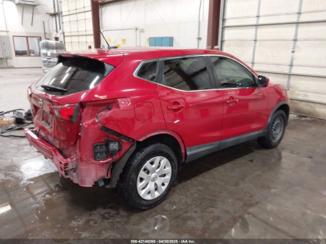 JN1BJ1CP2JW184993 Nissan Rogue Sport S
