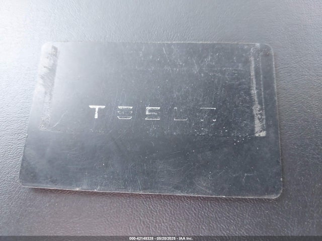 2021 TESLA MODEL Y 5YJYGDEF9MF136847 Photo 10