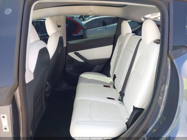 2021 TESLA MODEL Y 5YJYGDEF9MF136847 Photo 7