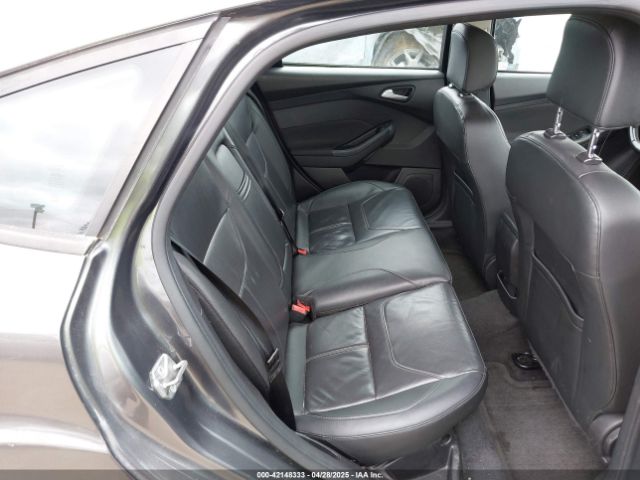 1FADP3K26FL269811 Ford FOCUS SE