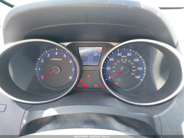 Hyundai Tucson Walking Dead Edition 2014 KM8JUCAG9EU937236 Image 14