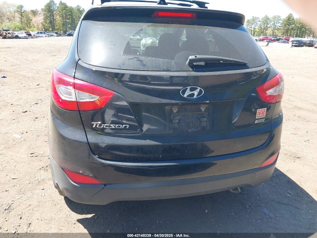 Hyundai Tucson Walking Dead Edition 2014 KM8JUCAG9EU937236 Image 15