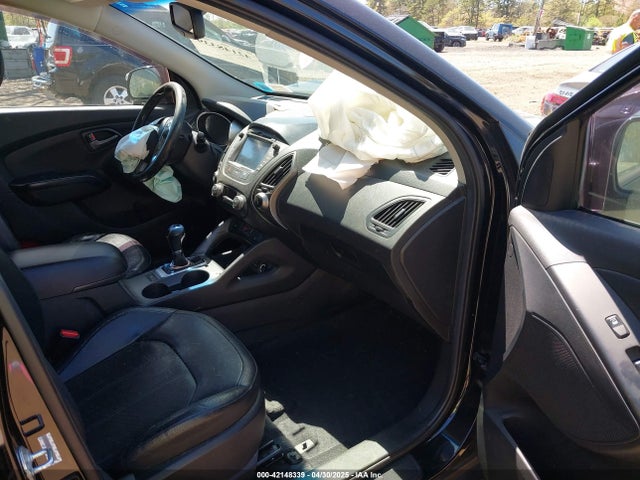 Hyundai Tucson Walking Dead Edition 2014 KM8JUCAG9EU937236 Image 5
