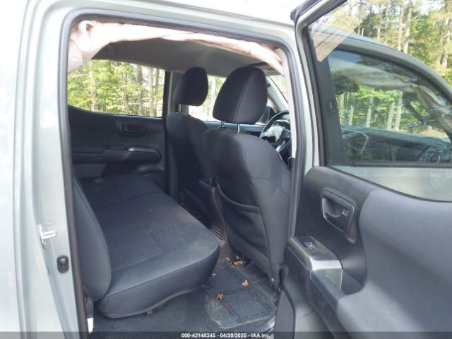 3TMCZ5AN5NM518961 Toyota Tacoma Sr5 V6