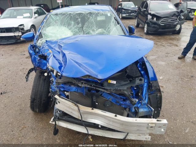 NMTKHMBX0JR038764 Toyota C-HR XLE