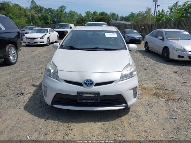 JTDKN3DU0F0403221 Toyota Prius Three