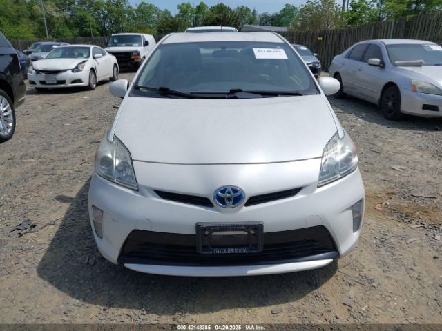 JTDKN3DU0F0403221 Toyota Prius Three