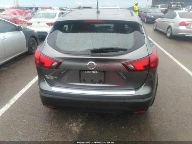 JN1BJ1CP1KW525477 Nissan Rogue Sport S