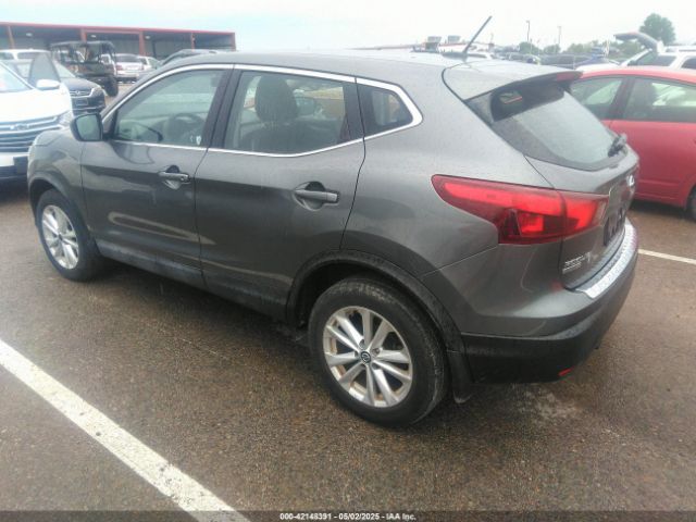 JN1BJ1CP1KW525477 Nissan Rogue Sport S