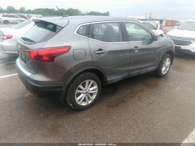 JN1BJ1CP1KW525477 Nissan Rogue Sport S