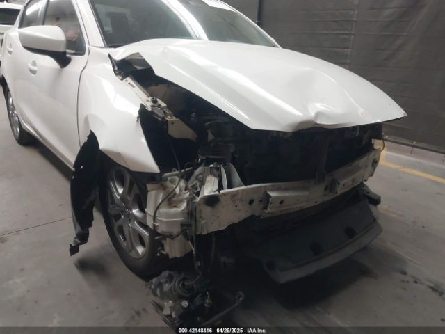 3MYDLBYVXHY166727 Toyota YARIS IA