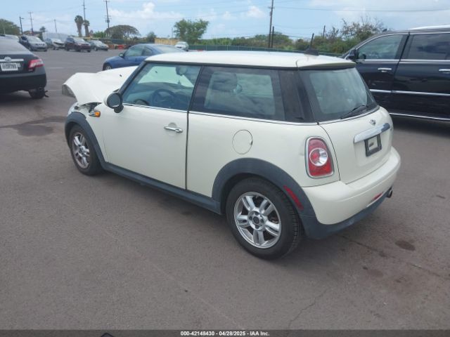 2012 MINI COOPER WMWSU3C54CT262450 Photo 2