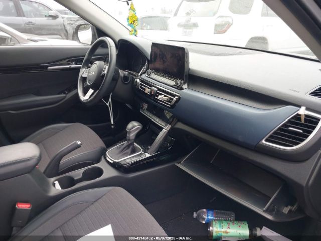 KNDEUCAA6N7260548 KIA SELTOS S