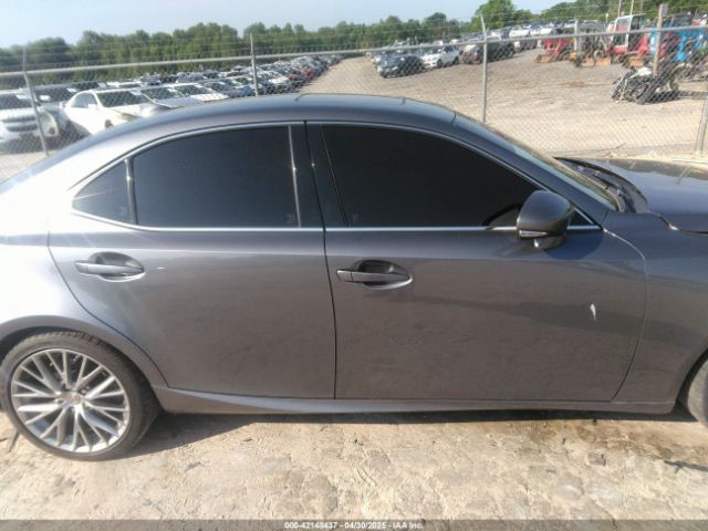 JTHCM1D2XG5012123 Lexus IS 300