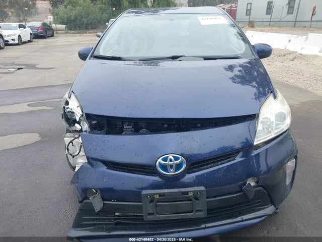 JTDKN3DU7E0389185 Toyota Prius Two