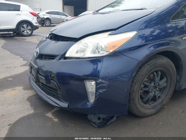 JTDKN3DU7E0389185 Toyota Prius Two