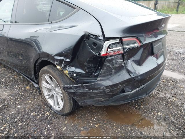 7SAYGDEE0RA229691 Tesla Model Y Long Range Dual Motor All-wheel Drive