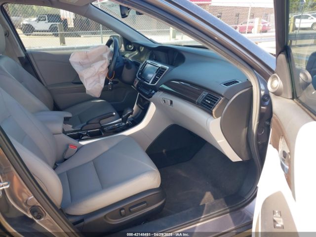 1HGCR3F99HA015954 Honda Accord Touring V6