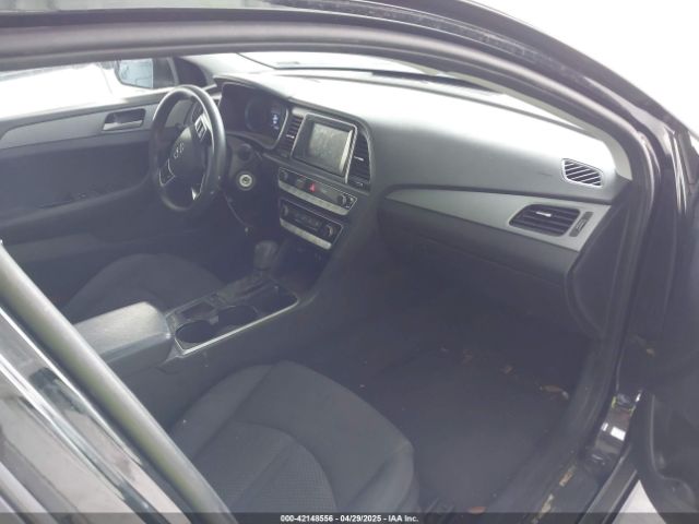 5NPE24AF9KH752456 Hyundai SONATA SE