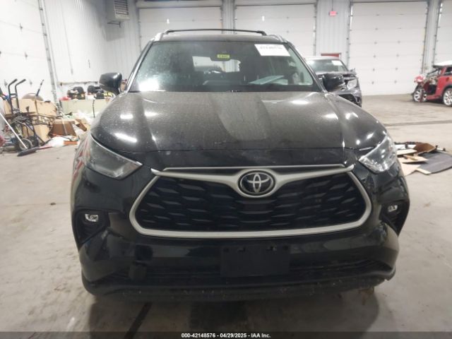 5TDGZRBH3MS548427 Toyota Highlander Xle