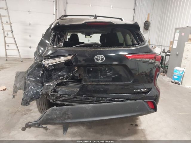 5TDGZRBH3MS548427 Toyota Highlander Xle
