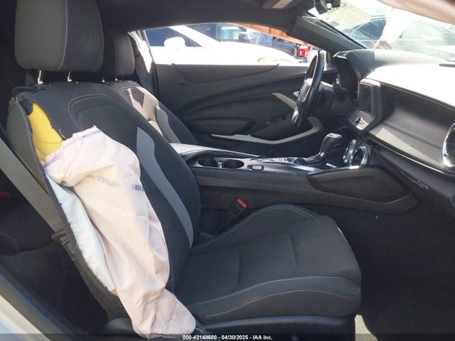 Chevrolet Camaro 1lt 2018 1G1FB1RX4J0145322 Image 5