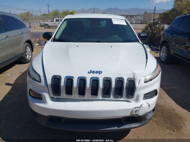 1C4PJLAB2GW212337 Jeep Cherokee Sport
