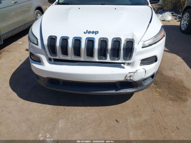 1C4PJLAB2GW212337 Jeep Cherokee Sport