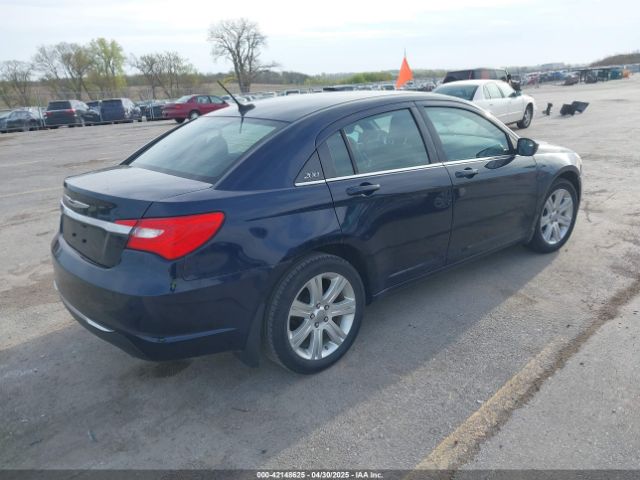 2014 CHRYSLER 200 1C3CCBBB2EN128771 Photo 3