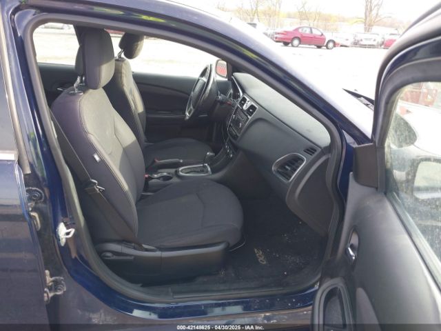 2014 CHRYSLER 200 1C3CCBBB2EN128771 Photo 4