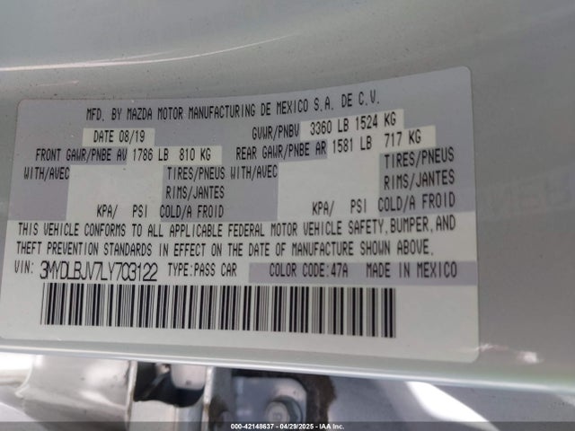 3MYDLBJV7LY703122 Toyota YARIS LE