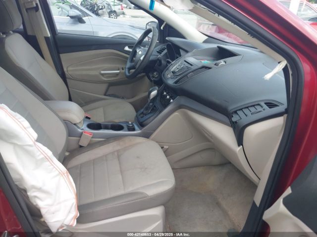 1FMCU0GXXGUB11349 Ford ESCAPE SE
