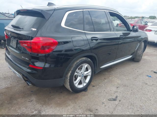 2019 BMW X3 5UXTR7C57KLA48195 Photo 3