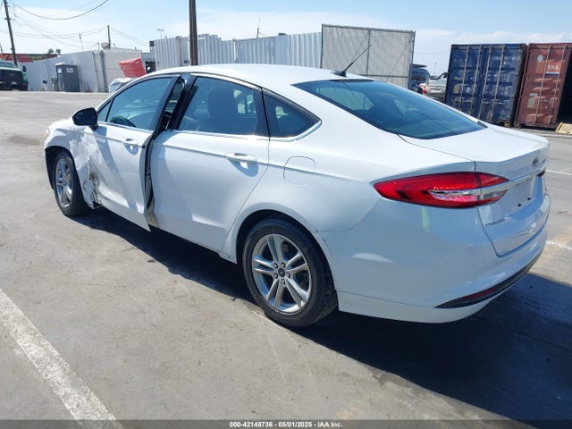 Ford 2018 2018 3FA6P0H70JR132853 Image 3