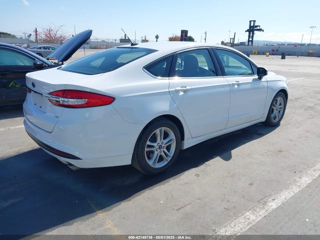 Ford 2018 2018 3FA6P0H70JR132853 Image 4