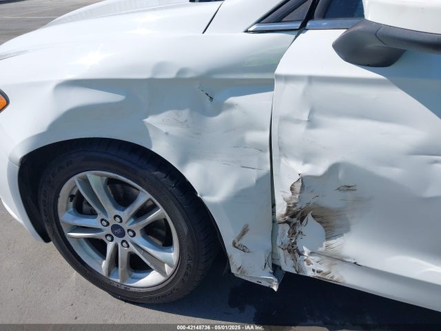 Ford 2018 2018 3FA6P0H70JR132853 Image 6