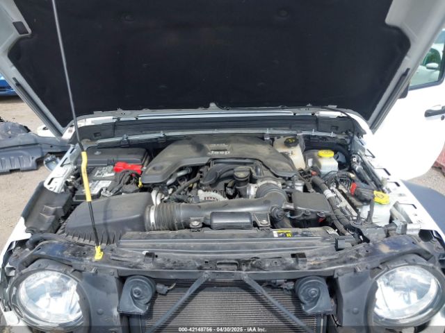 1C4GJXAG8JW156172 Jeep Wrangler Sport S 4x4