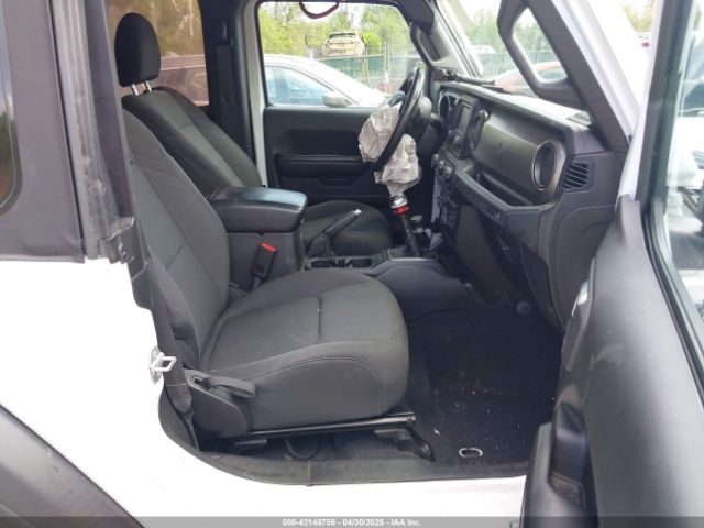 1C4GJXAG8JW156172 Jeep Wrangler Sport S 4x4